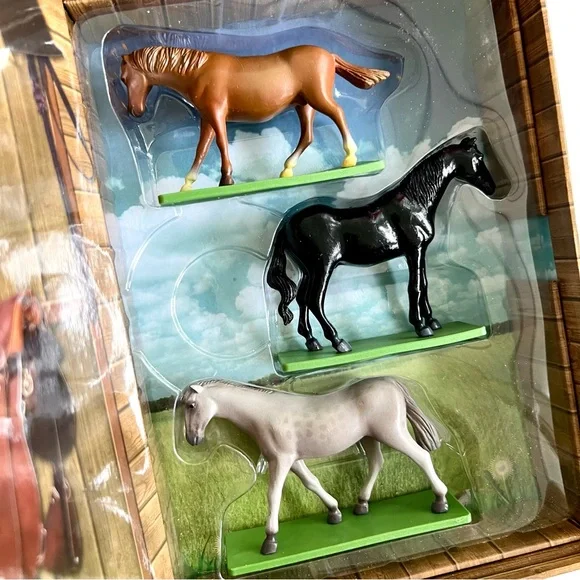 NEW My Big Box of Horses & Ponies Figures Stable Prize Ribbon Horse Book Toy Set - Picture 8 of 13